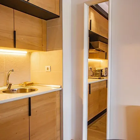 Holidays, Edificio Serraneu, 4 Personas Y Parking