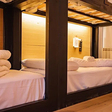 Holidays, Edificio Serraneu, 4 Personas Y Parking *