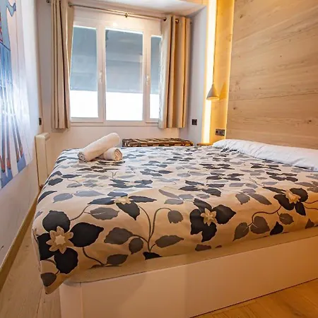 Apartamento Snh Edificio Serraneu 6 Personas
