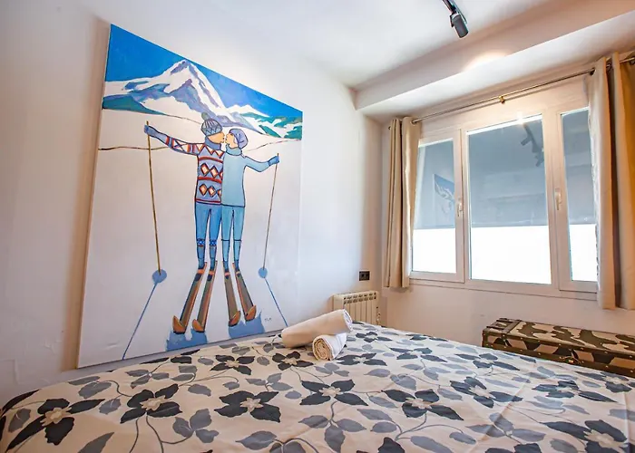 Holidays, Edificio Serraneu, 4 Personas Y Parking *