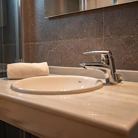 Appartement Holidays, Edificio Serraneu, 4 Personas Y Parking *